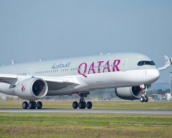 Самолет Катарских авиалиний