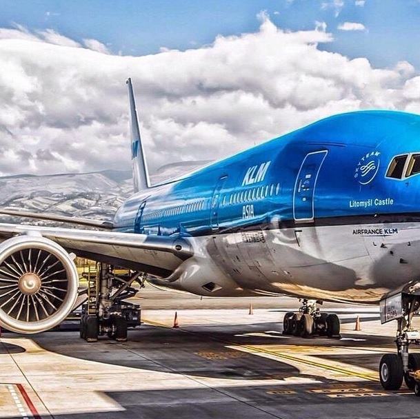 фото самолет авиакомпании KLM 